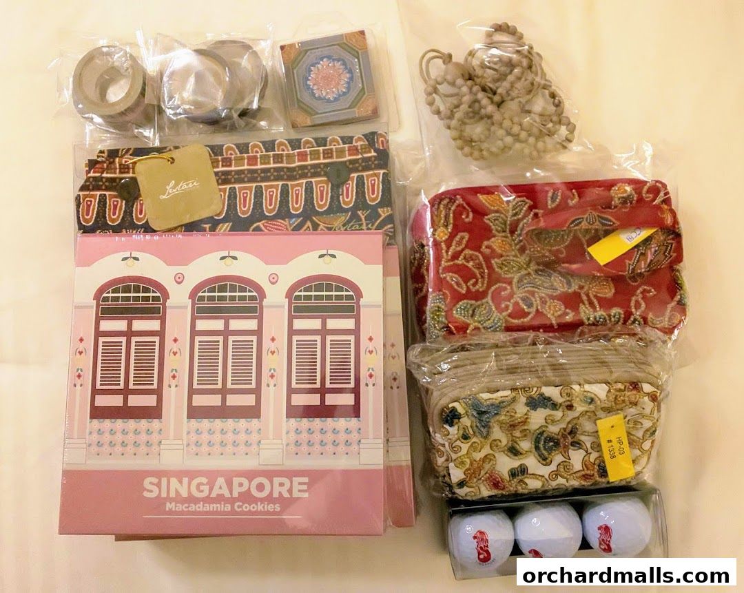 Chosan Zakka Far East Fine Arts