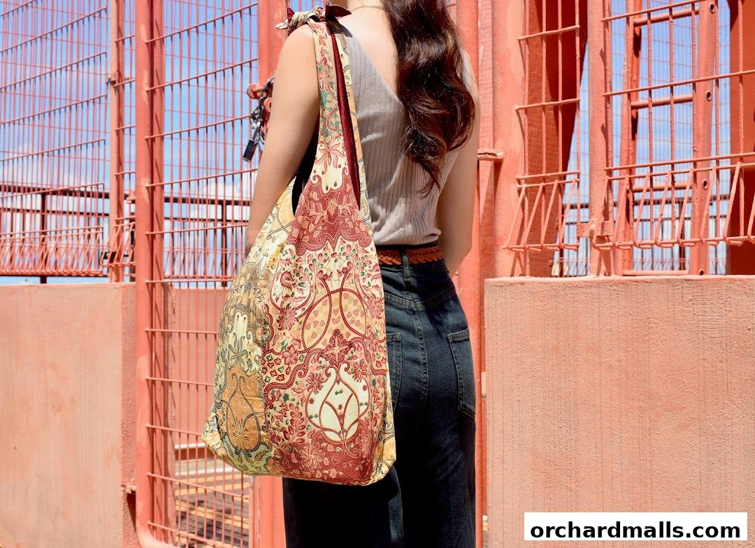 Chosan Zakka Far East Fine Arts