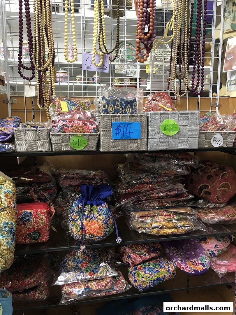 Chosan Zakka Far East Fine Arts