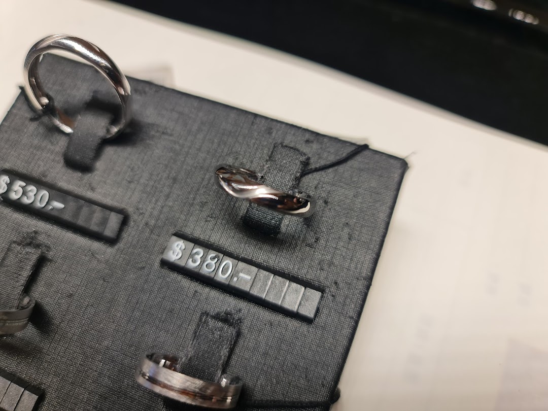 Chow Tai Fook Jewellery ION Orchard Branch