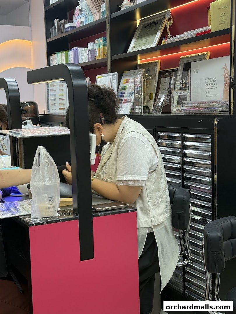 Colour Workshop Nails