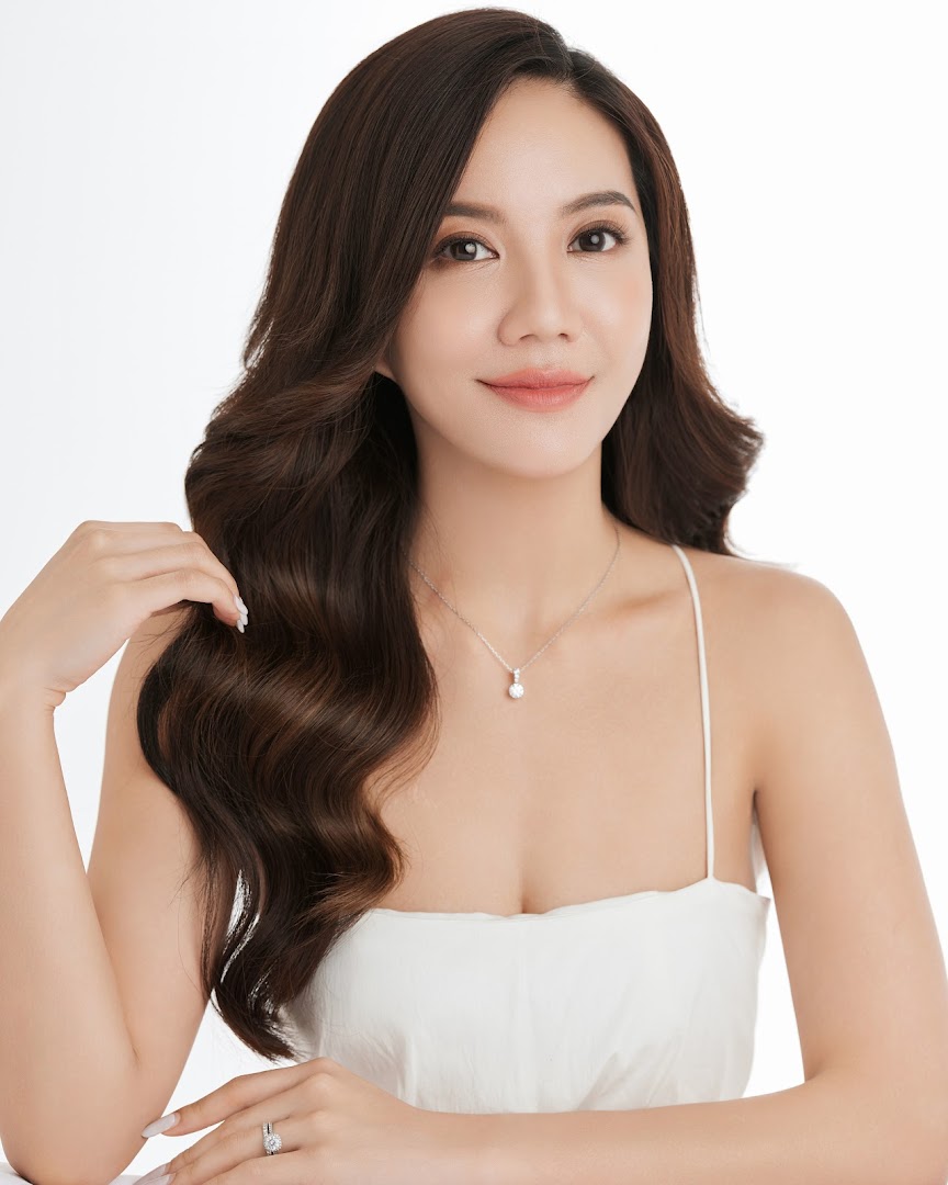 Cong Makeover Academy