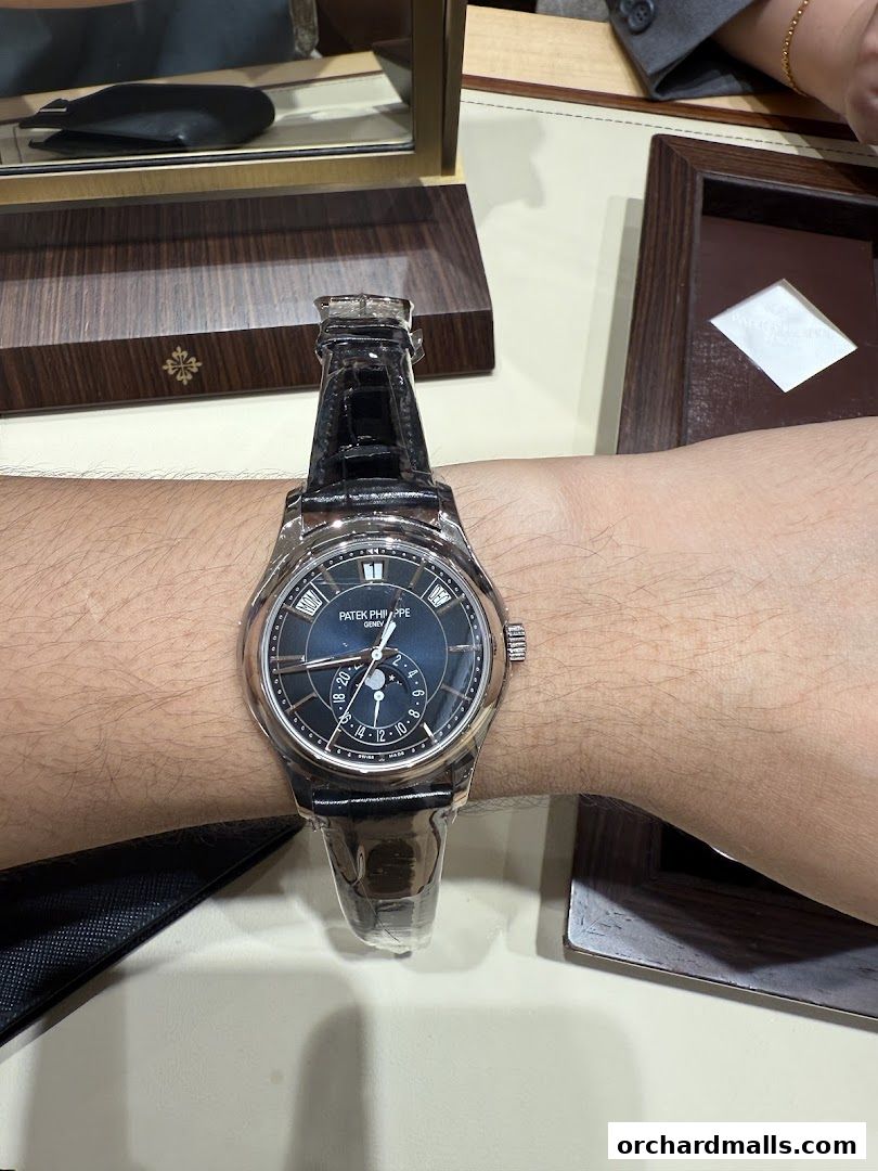 Cortina Watch Paragon - Official Rolex  Patek Philippe Retailer