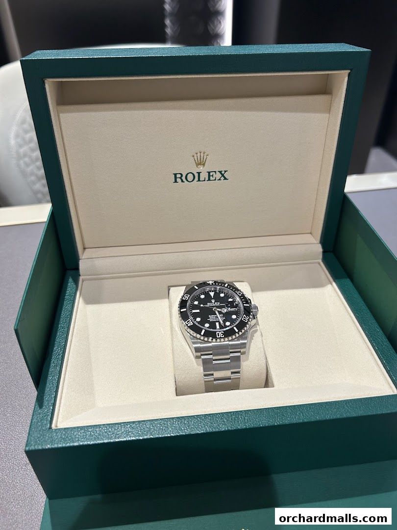 Cortina Watch Paragon - Official Rolex  Patek Philippe Retailer