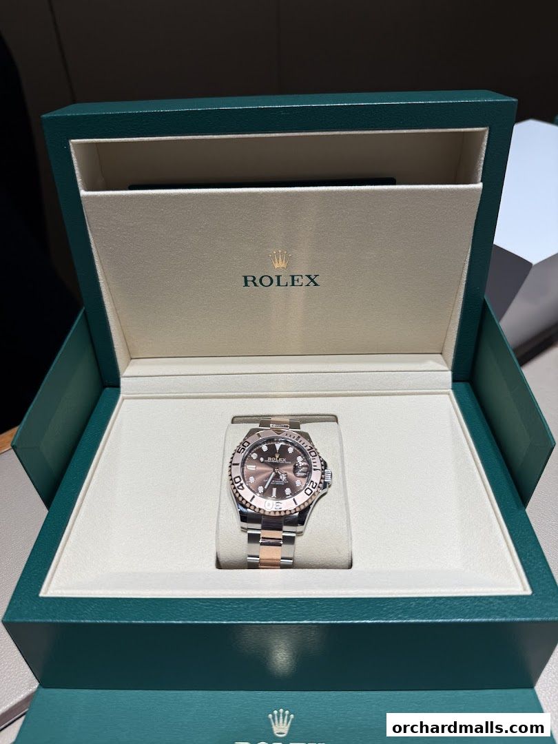 Cortina Watch Paragon - Official Rolex  Patek Philippe Retailer