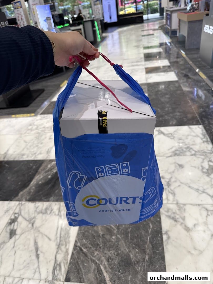 COURTS NOJIMA The Heeren