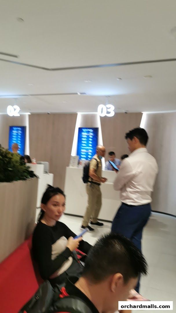 Crane OCBC Wisma Atria