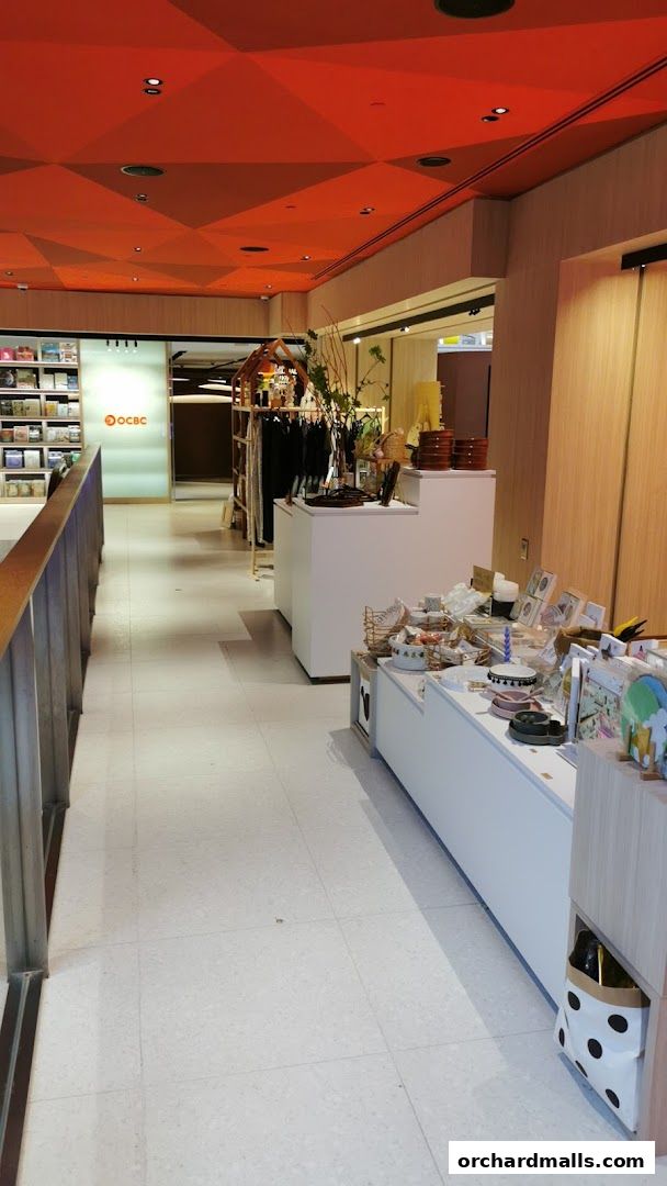 Crane OCBC Wisma Atria