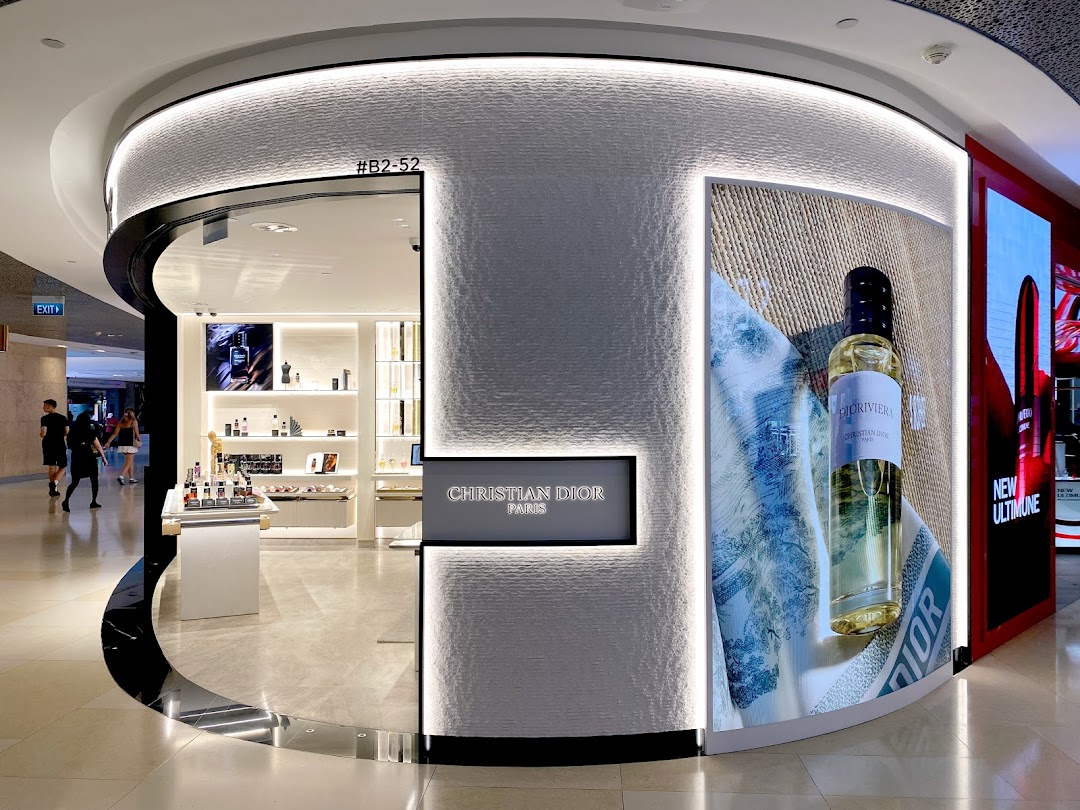 Dior Beauty - La Collection Privée ION Orchard Boutique