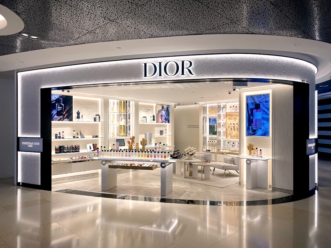 Dior Beauty - La Collection Privée ION Orchard Boutique