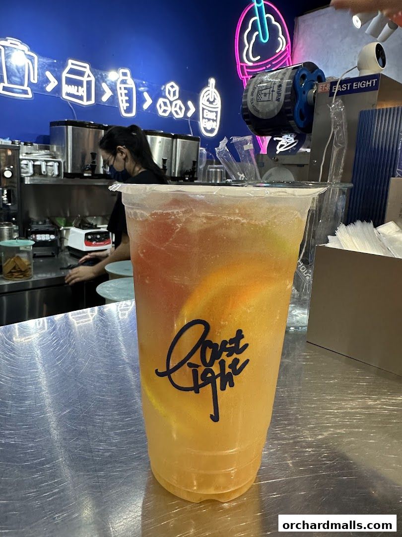 East Eight Sneakers Store 東八潮牌店