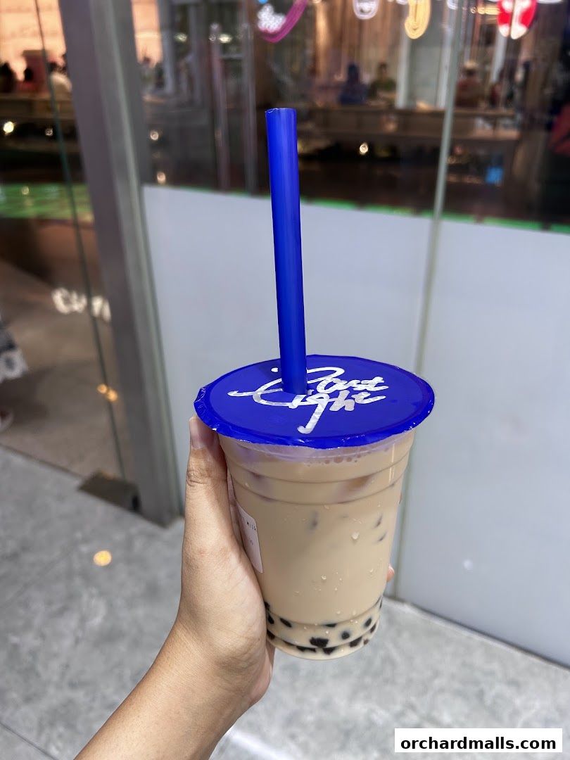 East Eight Sneakers Store 東八潮牌店