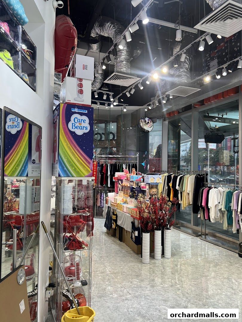 East Eight Sneakers Store 東八潮牌店