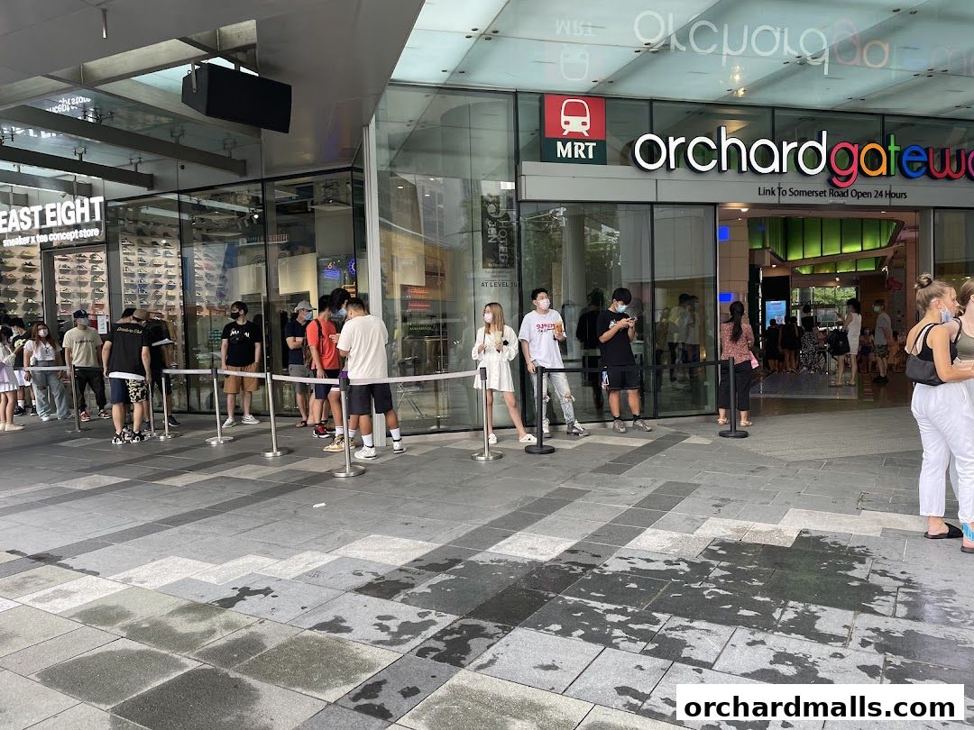 East Eight Sneakers Store 東八潮牌店