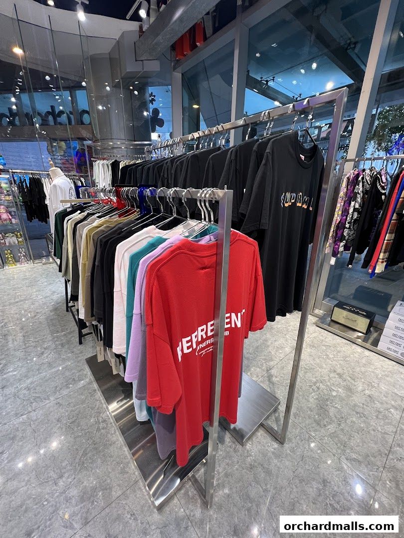 East Eight Sneakers Store 東八潮牌店