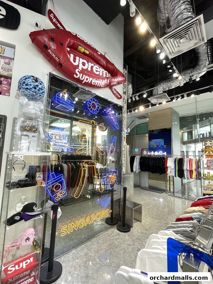 East Eight Sneakers Store 東八潮牌店