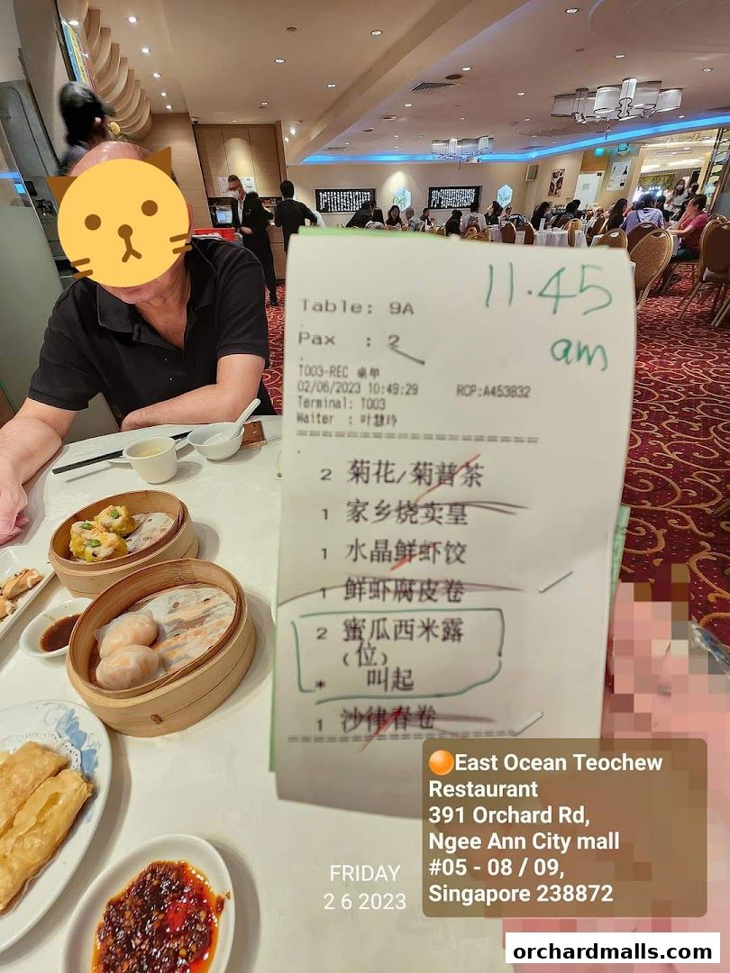 A receipt from East Ocean Teochew Restaurant showing dim sum items and drinks.