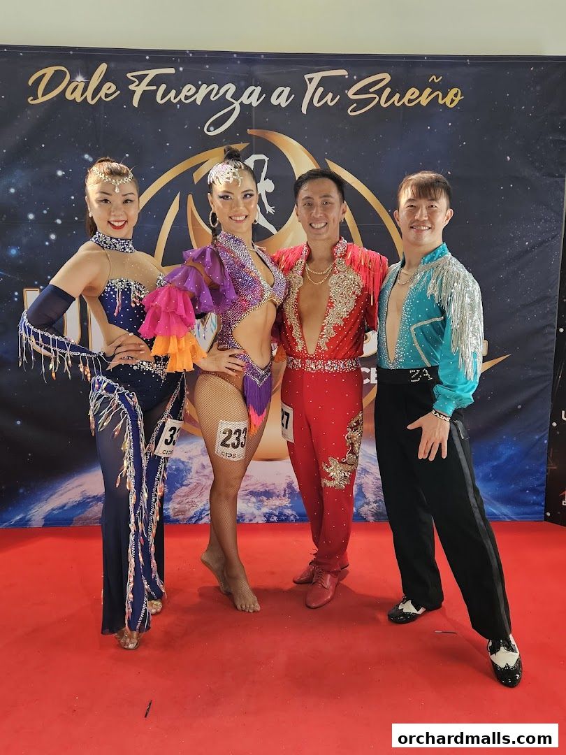 En Motion Dance School