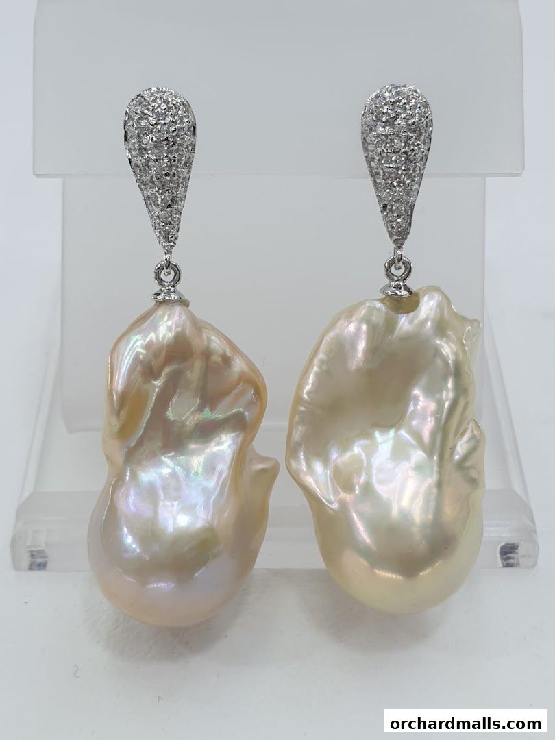 Eng Tai Jewellery Repair  Certified Specialist.