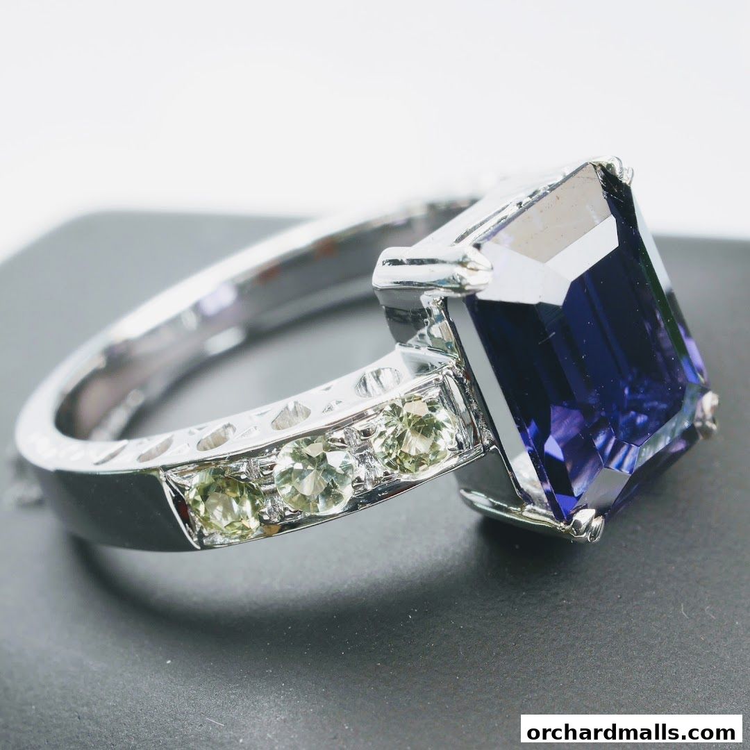 Eng Tai Jewellery Repair  Certified Specialist.