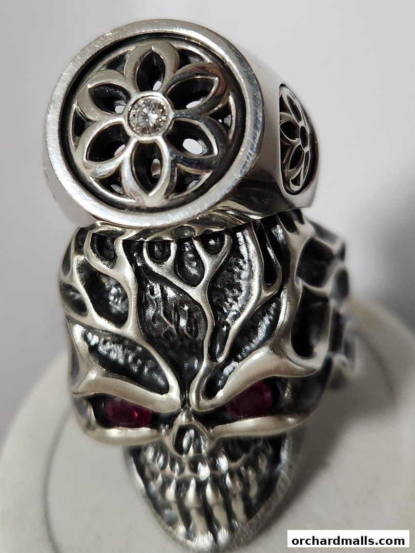 Eng Tai Jewellery Repair  Certified Specialist.