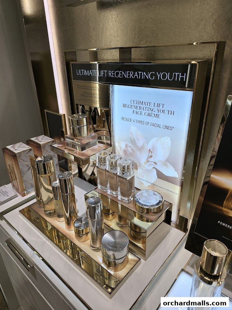 Estée Lauder display featuring the Ultimate Lift Regenerating Youth Face Crème.