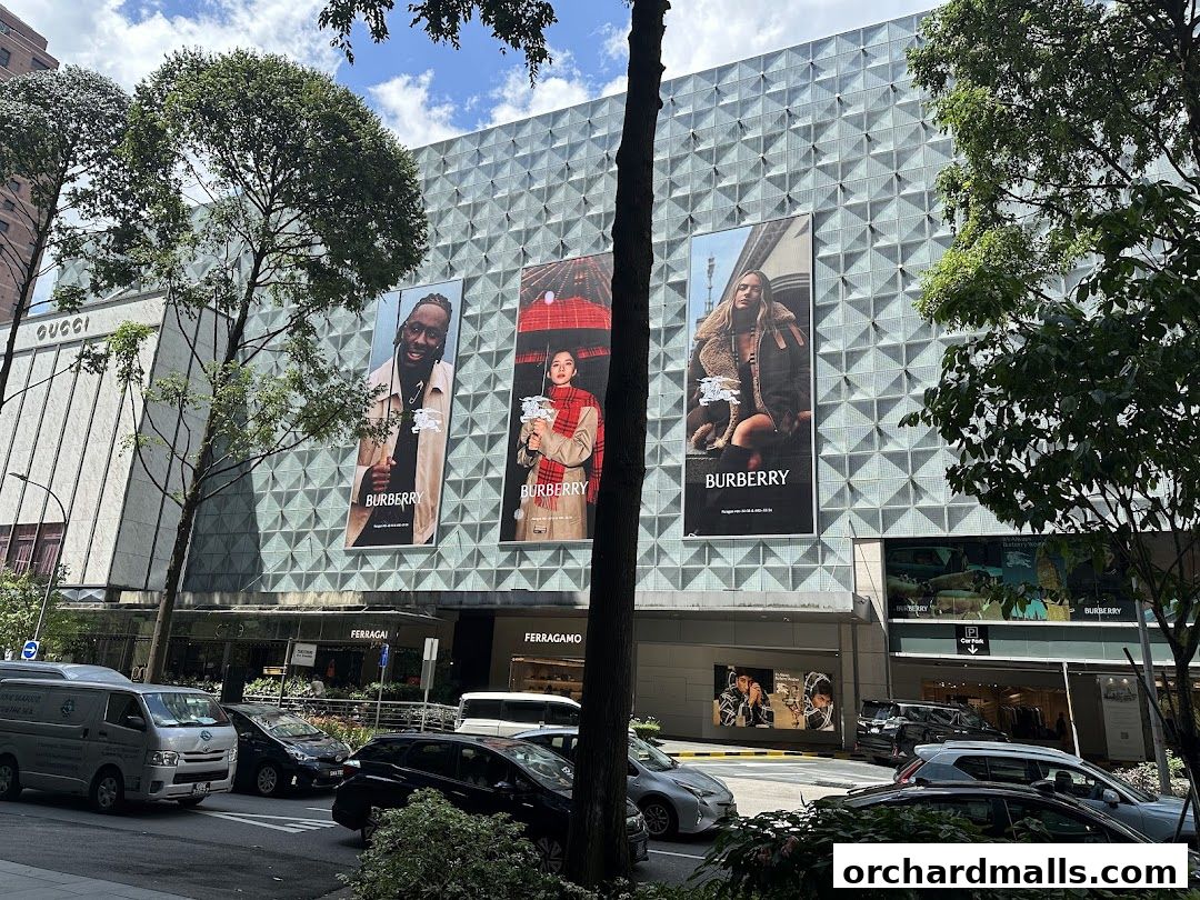 Estée Lauder - Metro Paragon