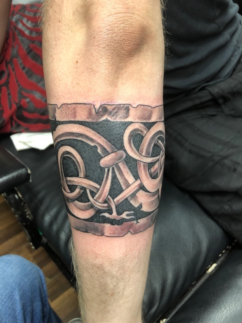 Ez Tattoo