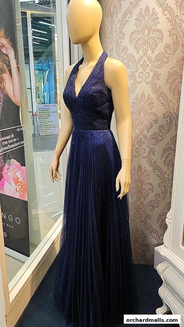 Flamingo Boutique - Gowns  Evening Wear  By Appointment.