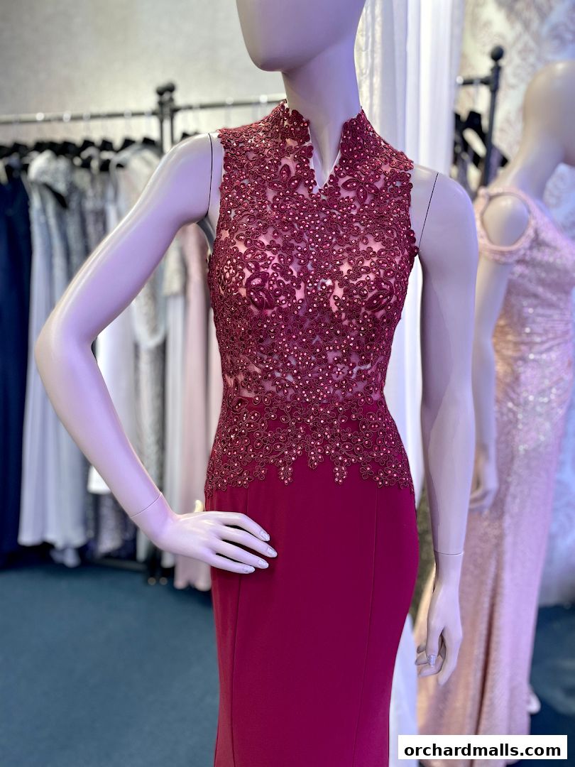 Flamingo Boutique - Gowns  Evening Wear  By Appointment.