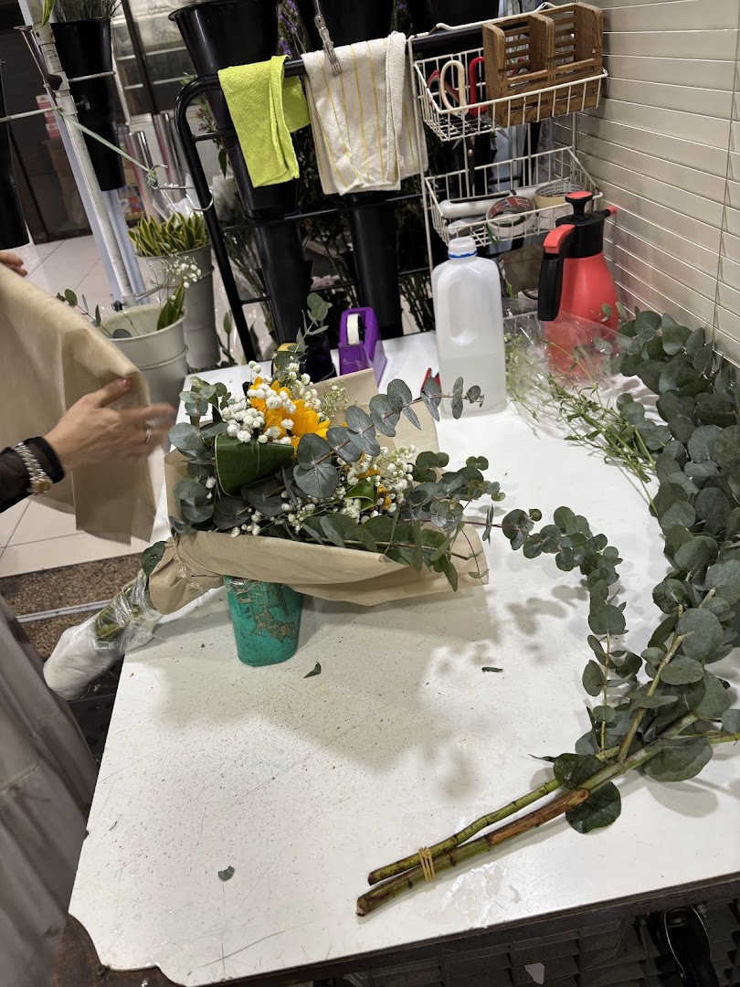 Flowers Flowers  Best Florist In Orchard Road