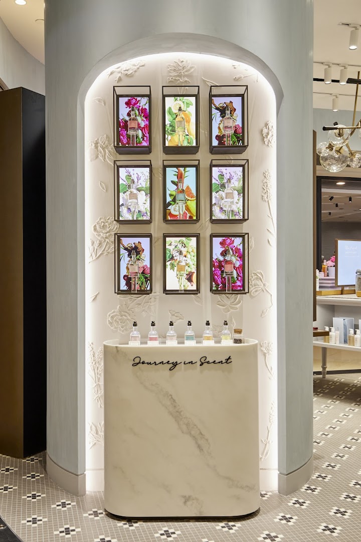 Fresh Ion Orchard Store