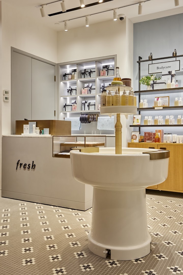 Fresh Ion Orchard Store