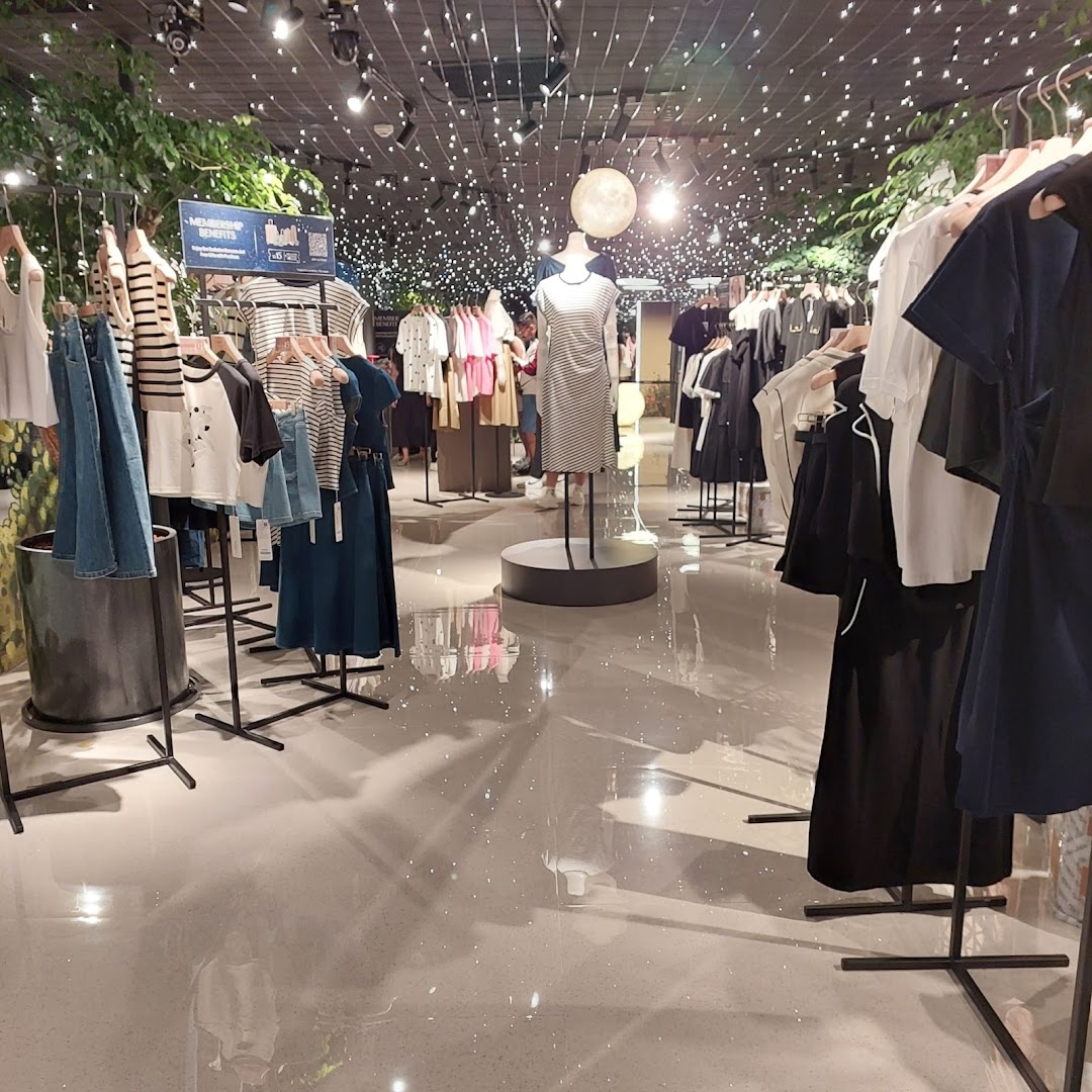 Goelia Wheelock Store