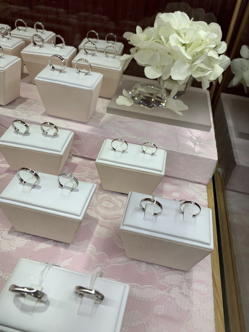 Goldheart Jewelry, ION Orchard