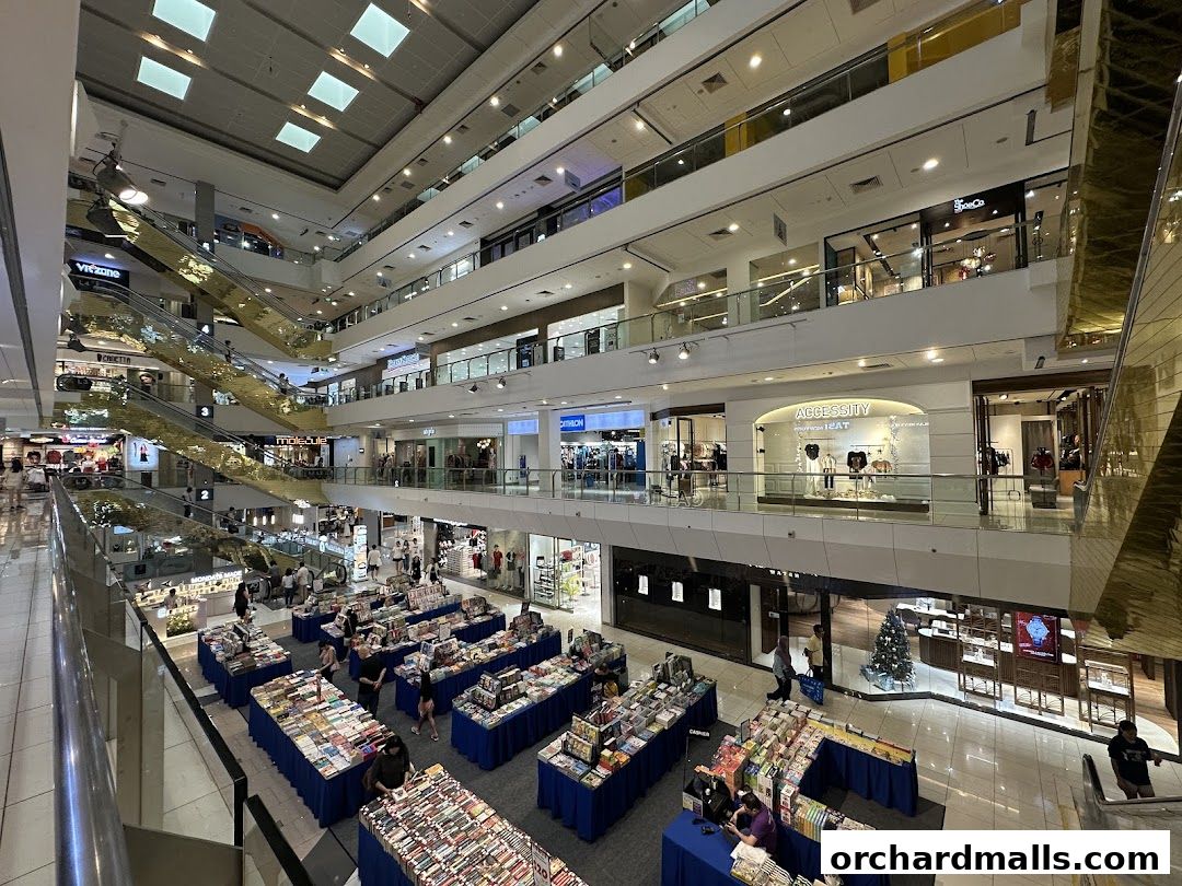 Goldlion Counters - The Centrepoint