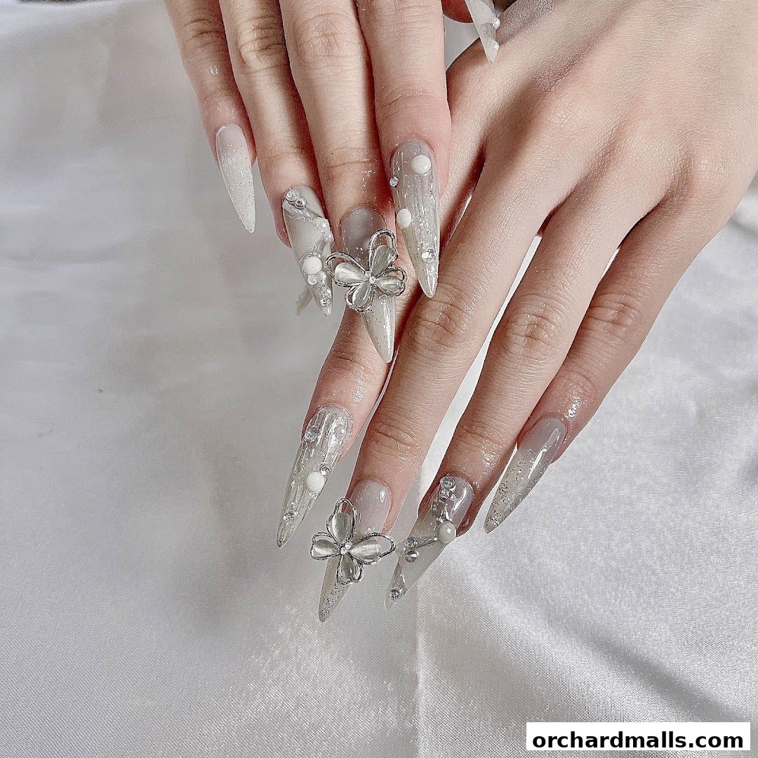 Gorgeous Colors Nail  Eyelash Studio