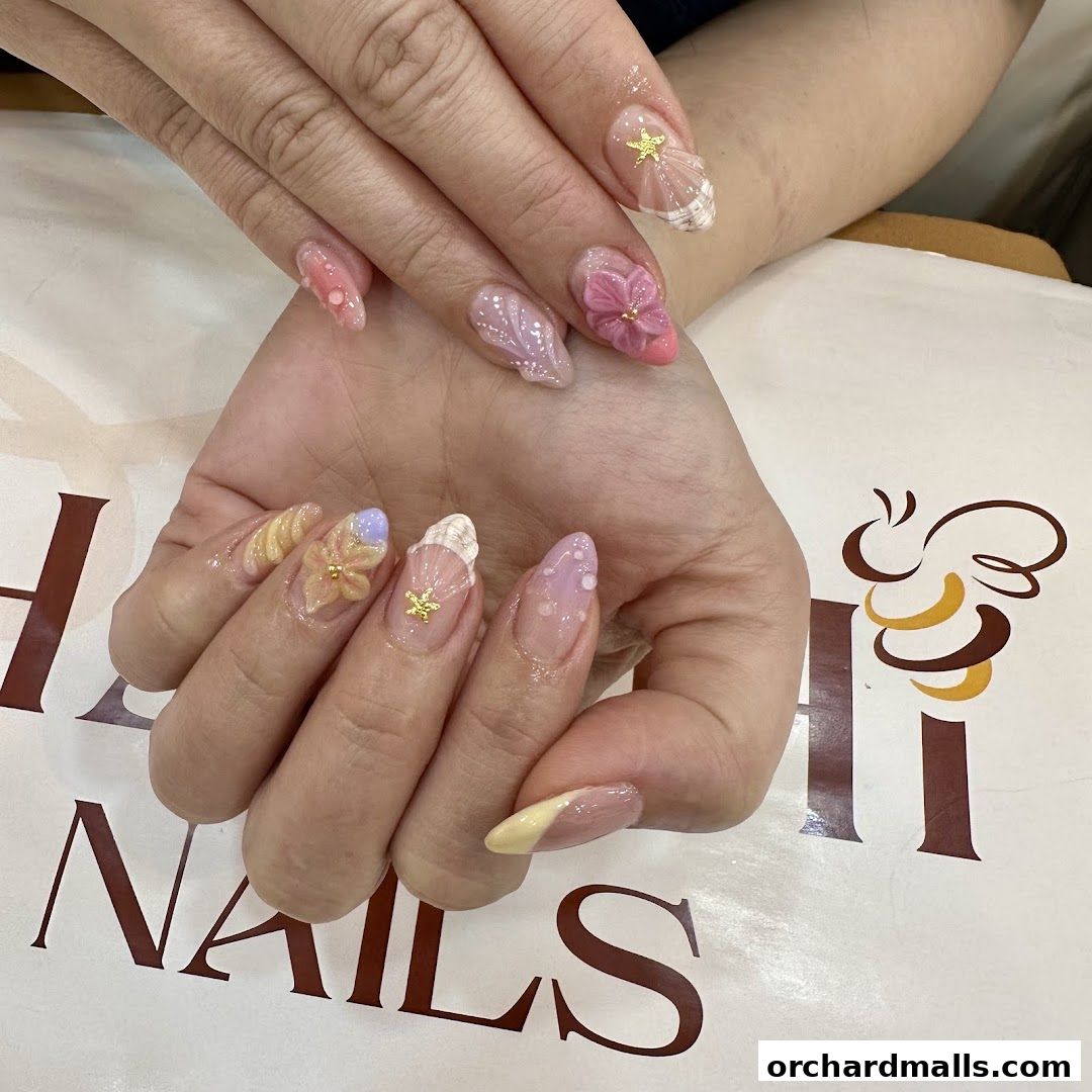 Hachi Nails