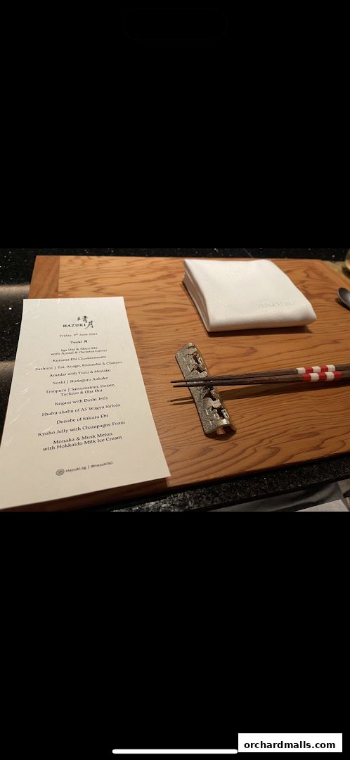 A menu from Hazuki restaurant featuring various Japanese dishes and desserts.