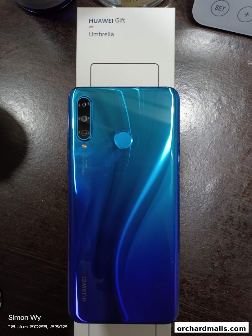 Huawei Customer Service  Experience Centre  313 Somerset