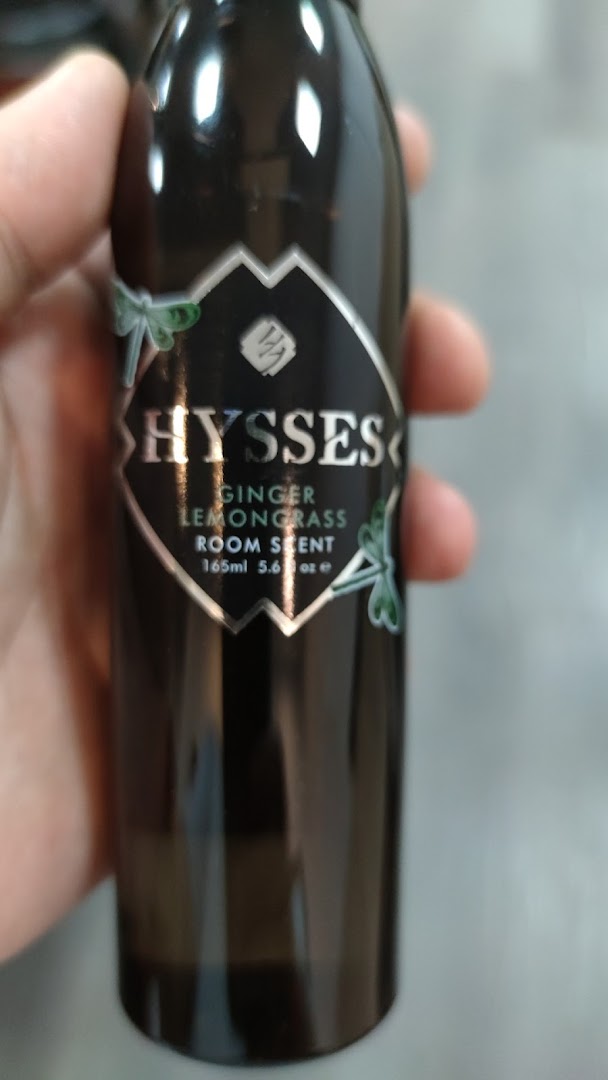 HYSSES - Aromatherapy  Essential Oils