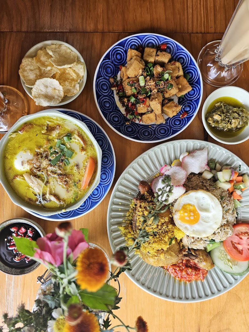 Ibu Sarah Kitchen restaurant and Tea House Orchard Towers