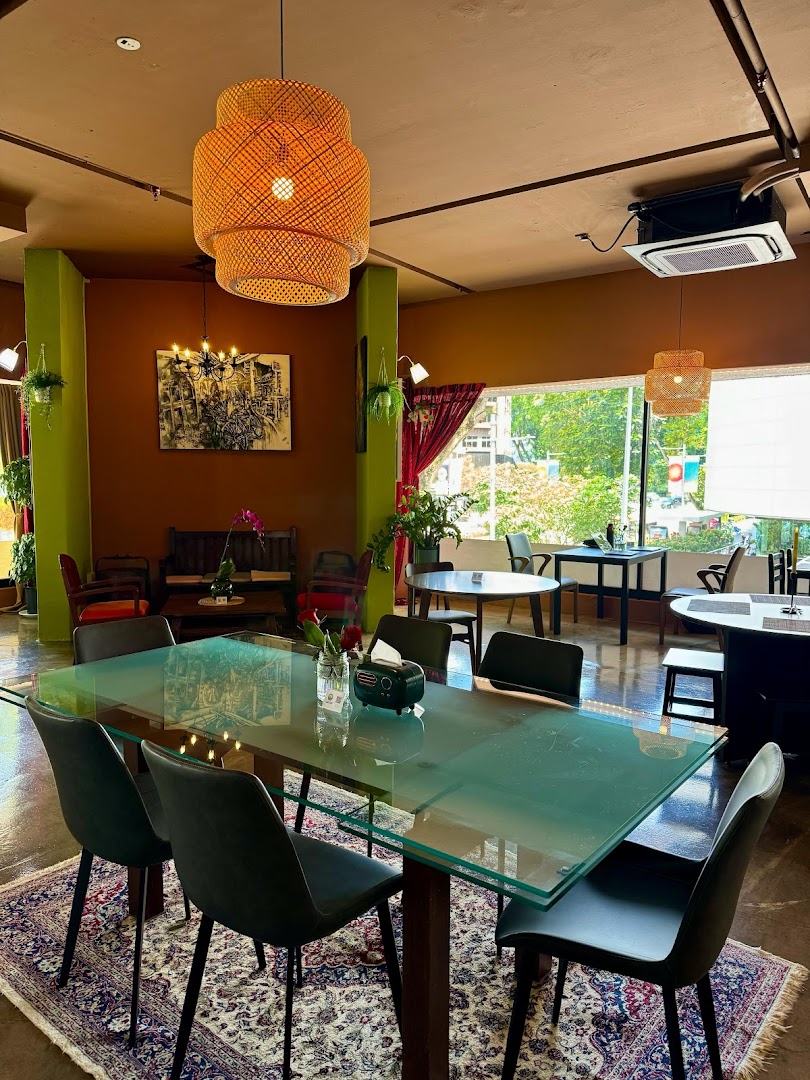 Ibu Sarah Kitchen restaurant and Tea House Orchard Towers