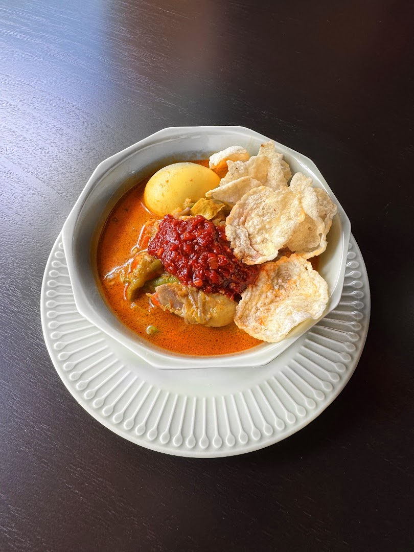 Ibu Sarah Kitchen restaurant and Tea House