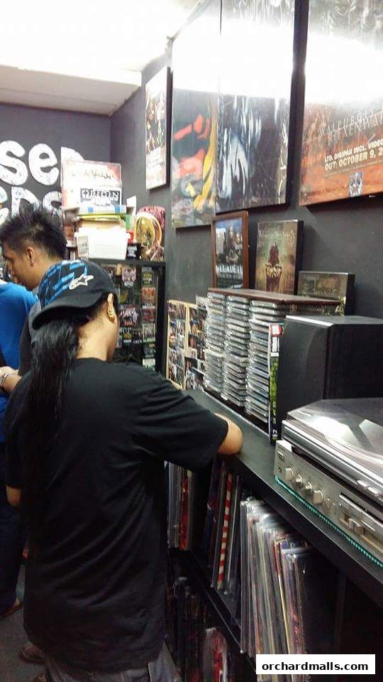 Inokii CD Vinyl Merch Store