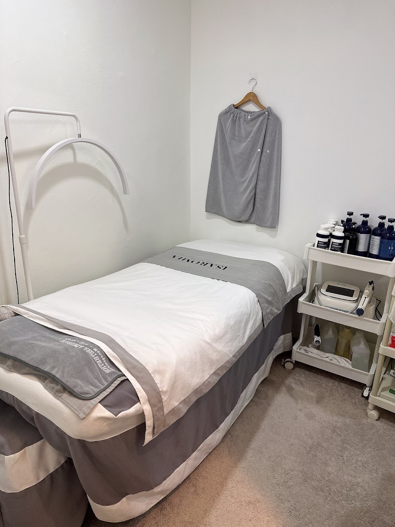 Isaromia Aesthetics Singapore - Facial, Whitening at Orchard Plaza