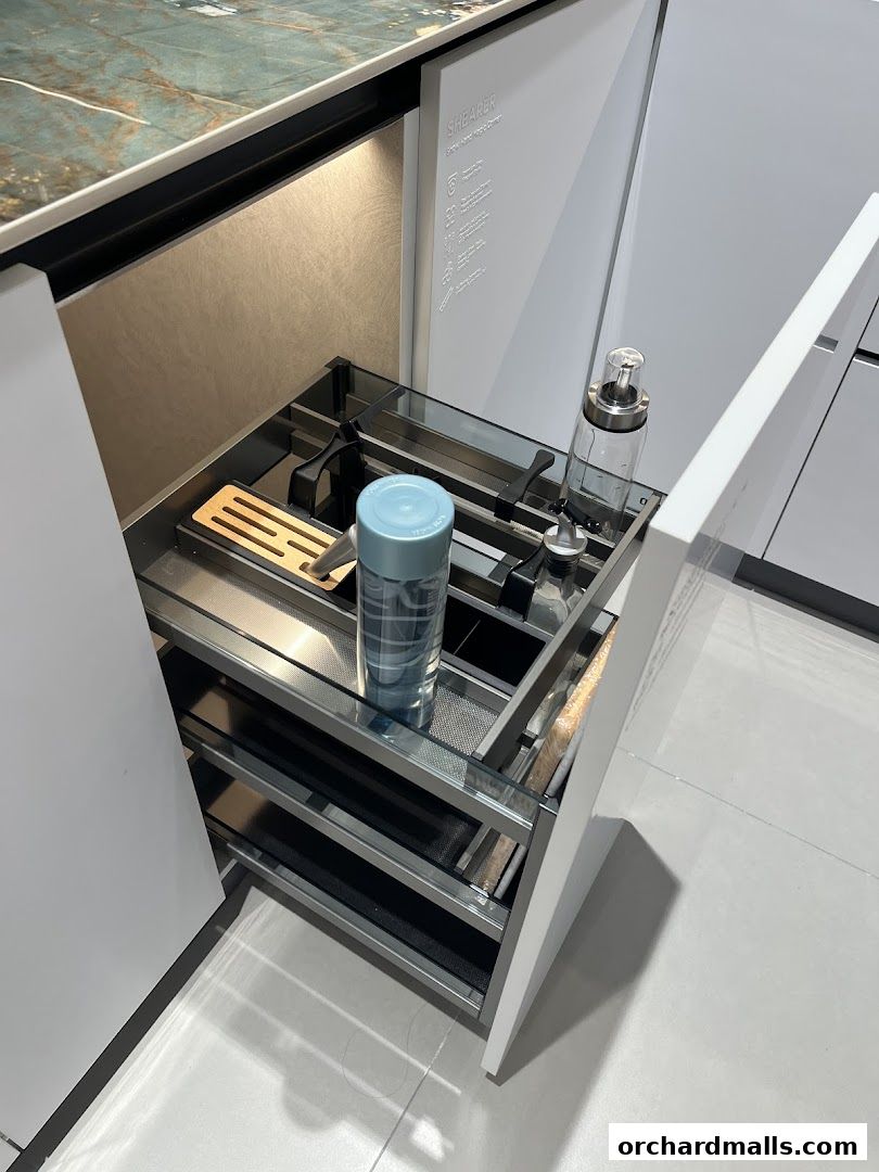 IUIGA The Cathay Flagship Store