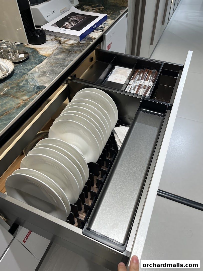 IUIGA The Cathay Flagship Store