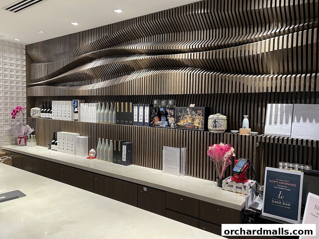Kaku-Uchi Sake Bar Isetan Scotts