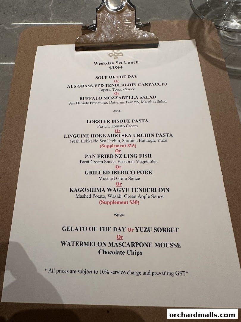 Menu page for La DOro